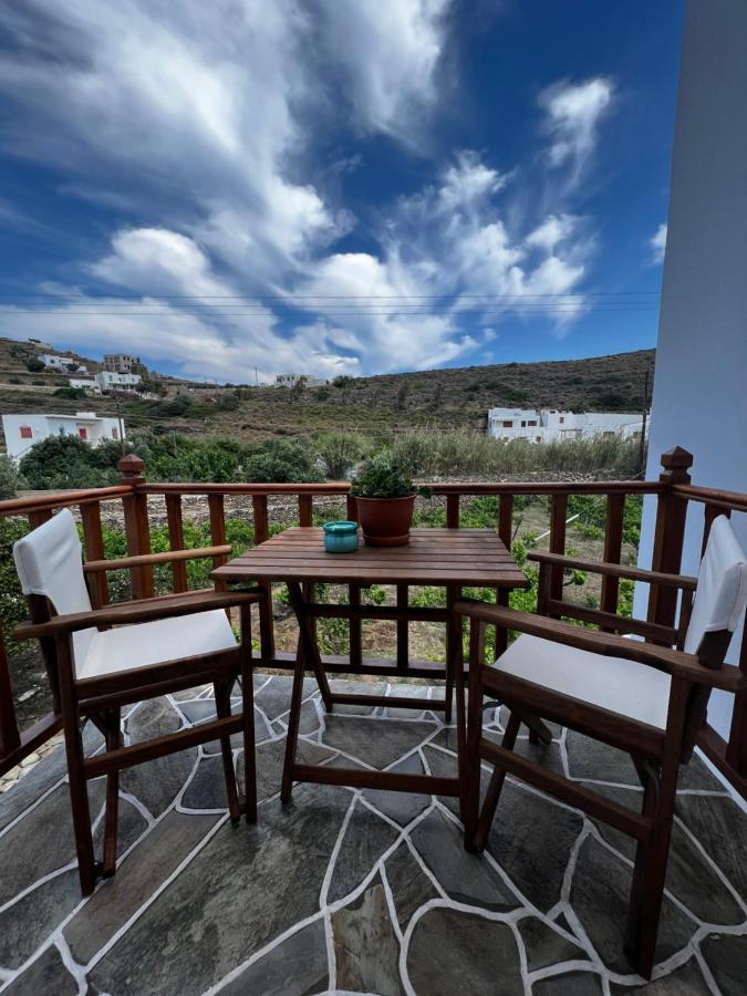 Sifnos Valley * Fáros
